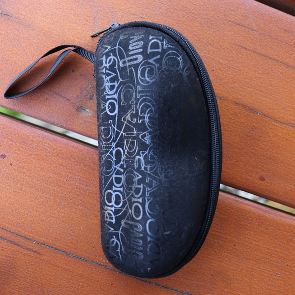 Shein Sunglasses Set of Three with Case included - Picture 12 of 13